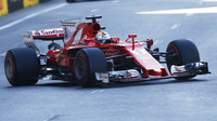 Sebastian Vettel v závodě v Baku