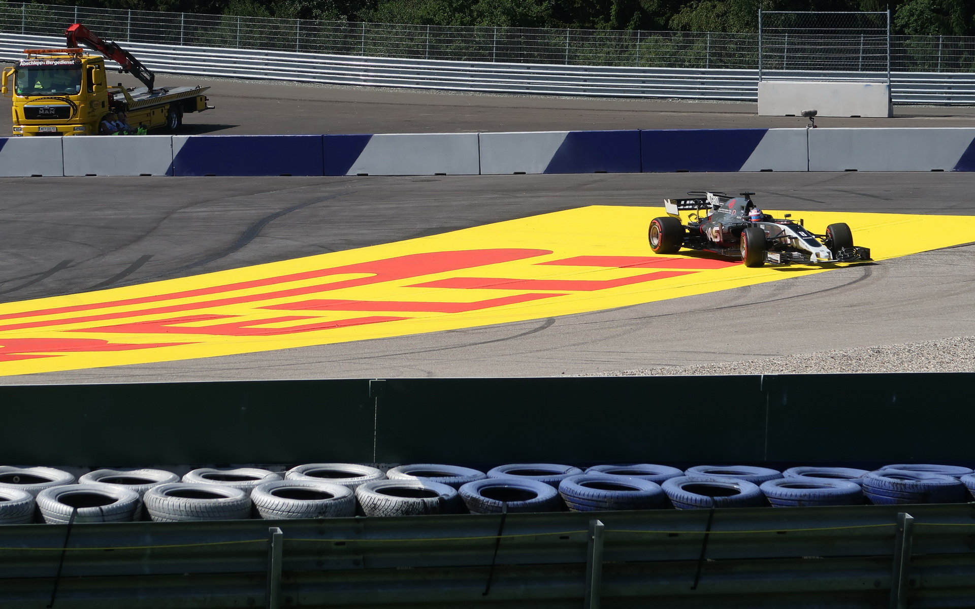 Romain Grosjean při pátečním tréninku v Rakousku