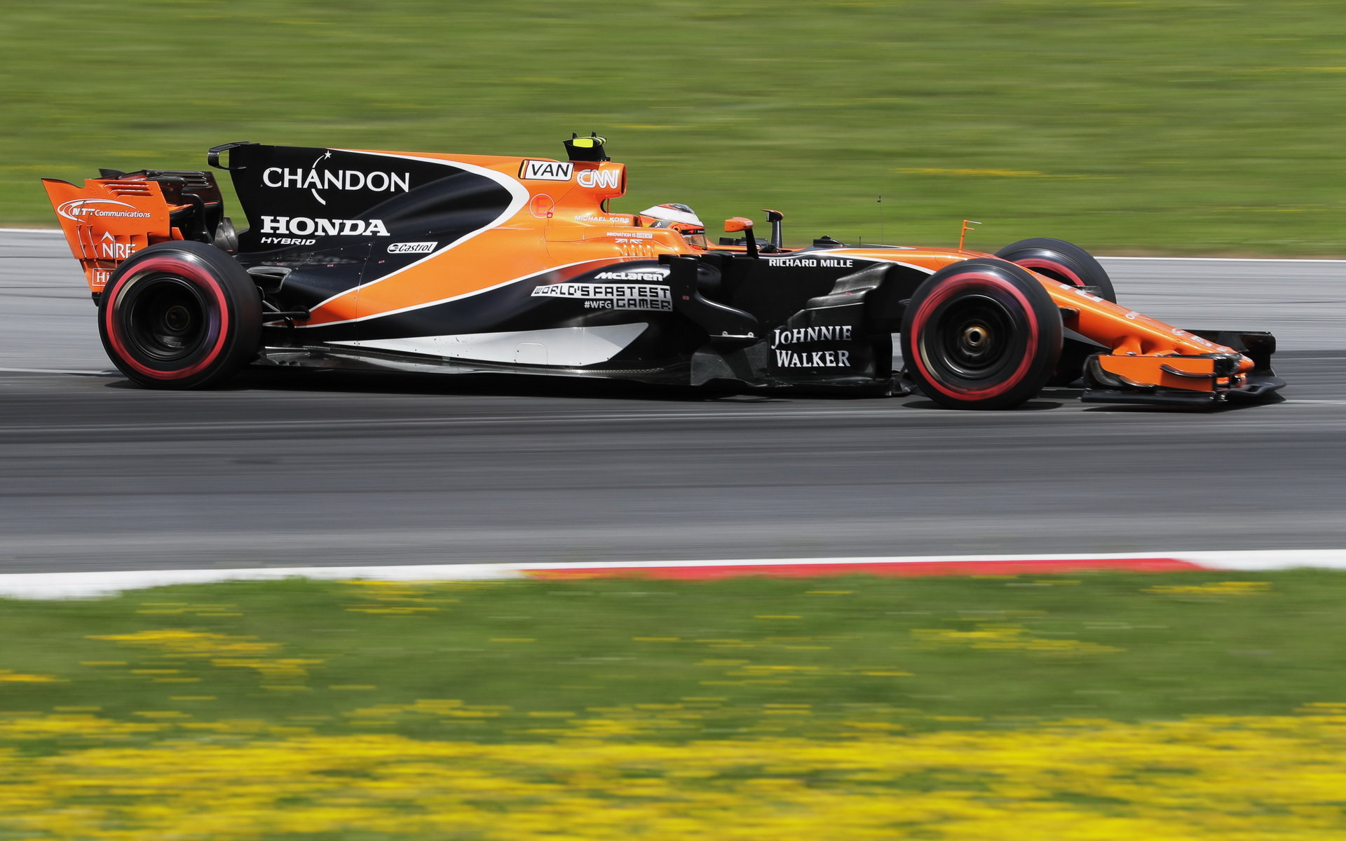 Stoffel Vandoorne s McLarenem MCL32