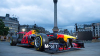 Red Bull před F1 show v Londýně