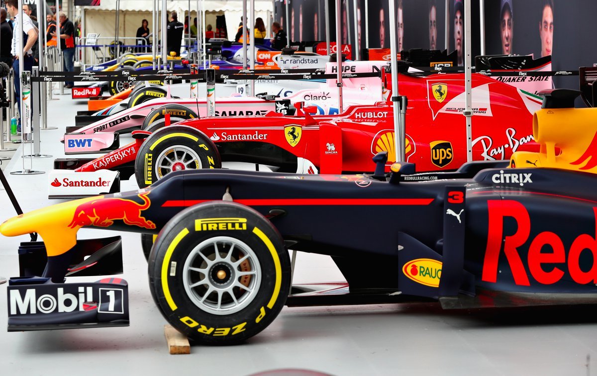 Vozy připravené na F1 show v Londýně