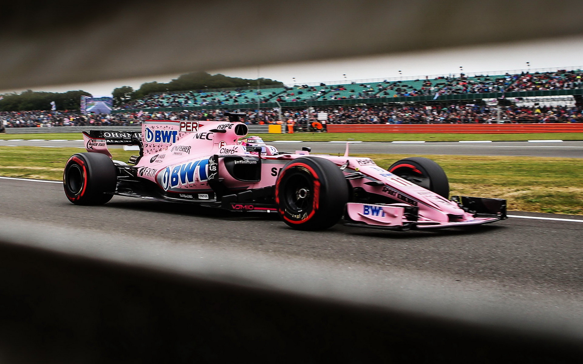 Sergio Pérez v kvalifikaci v Silverstone