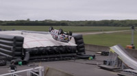 Takto se Jaguar E-Pace připravoval na svůj rekordní skok