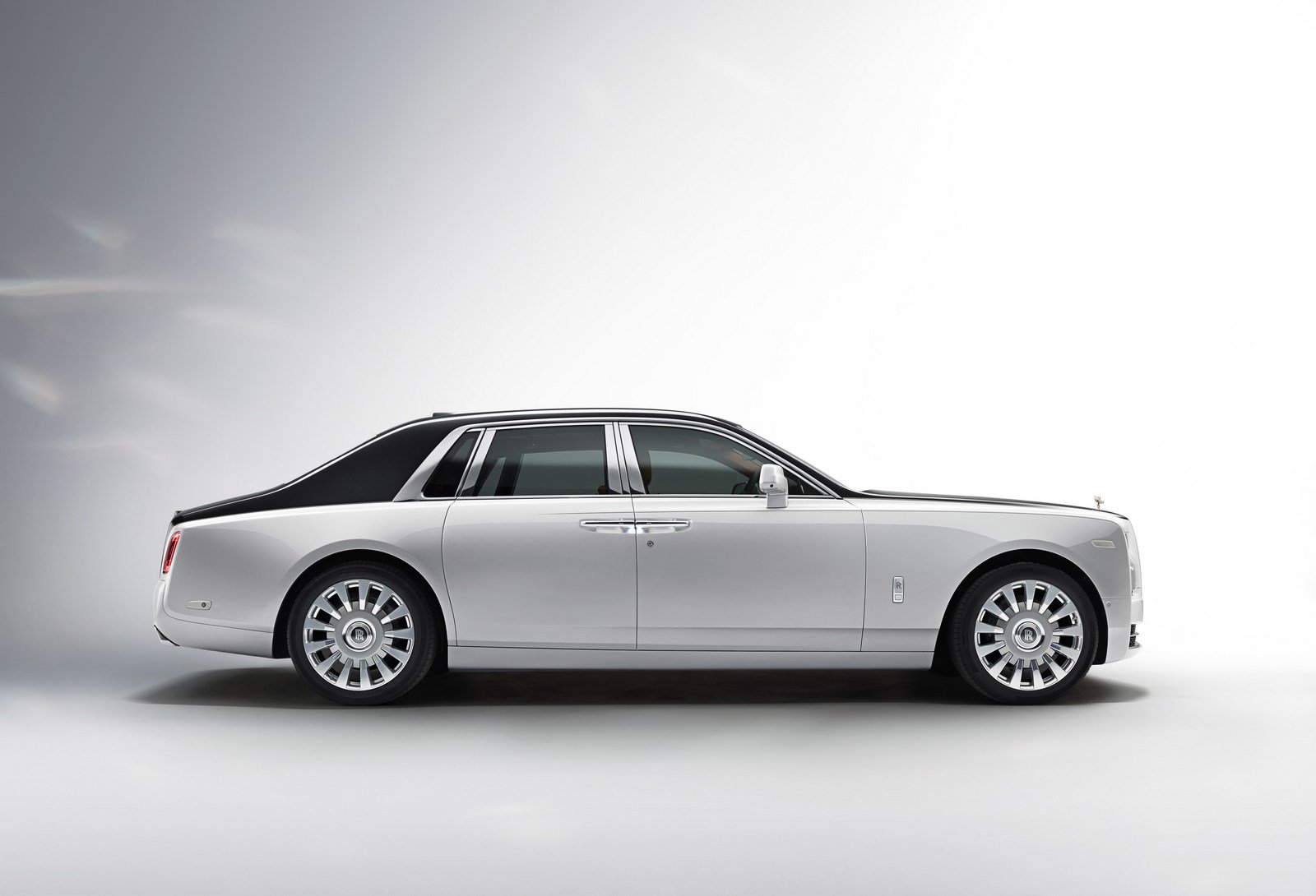 Zcela nový Rolls-Royce Phantom