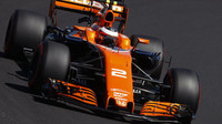 Stoffel Vandoorne s McLarenem MCL32 na Hungaroringu