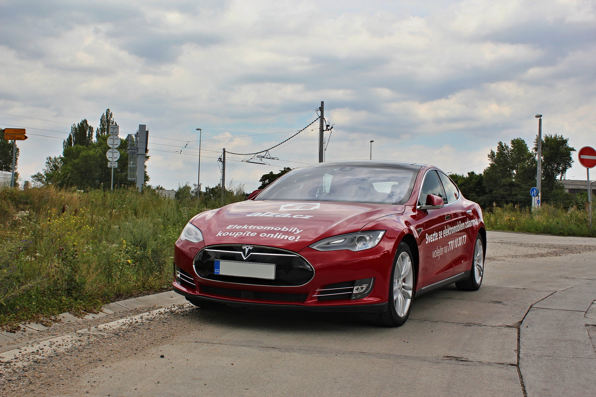 Tesla Model S P85D