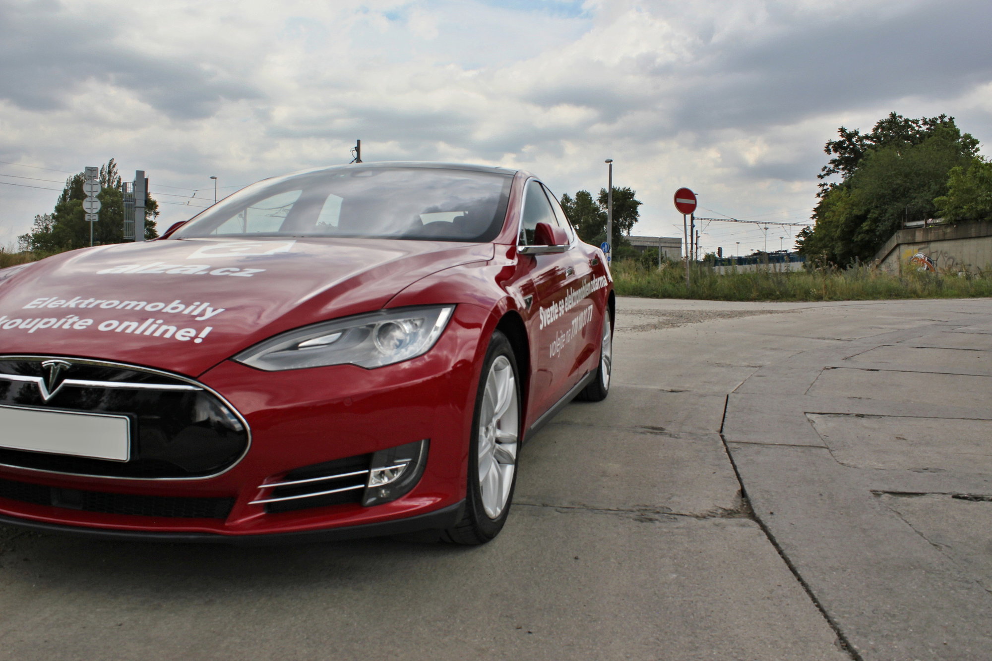 Tesla Model S P85D