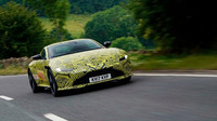 První oficiální snímky vozu Aston Martin Vantage