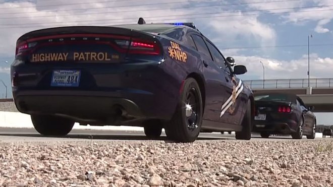 Policisté v Nevadě dostali právo pokutovat pomalé řidiče, kteří blokují dopravu
