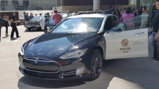 Tesla Model S ve službách LAPD