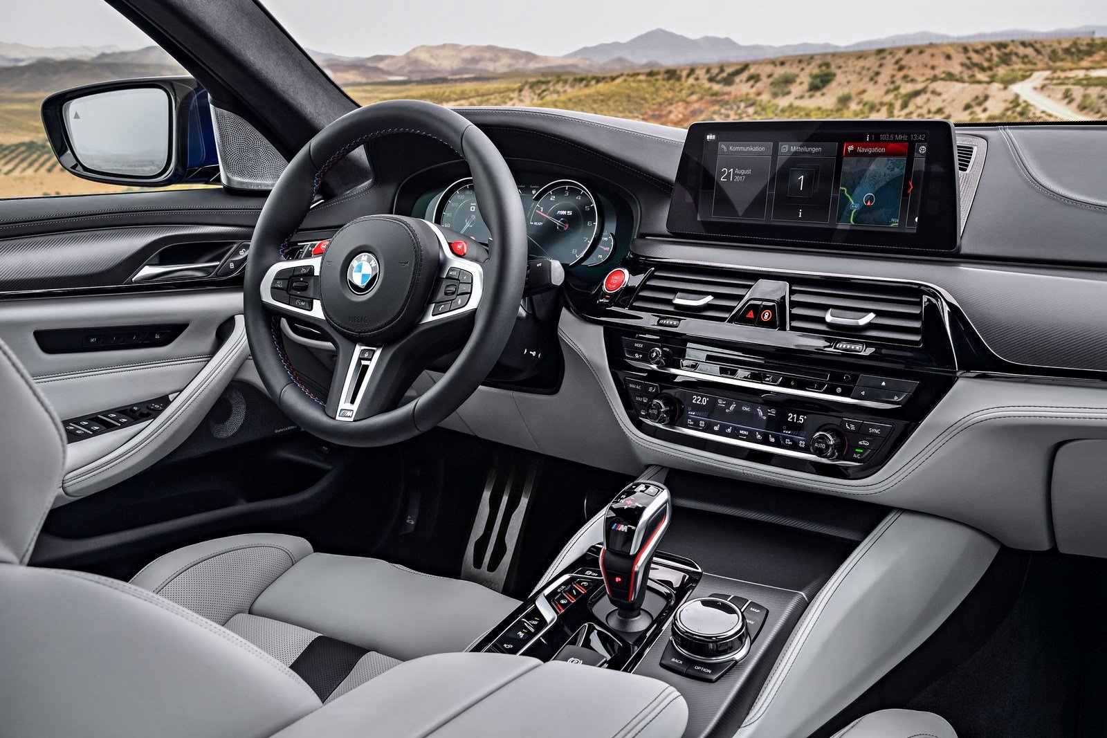 Nové BMW M5