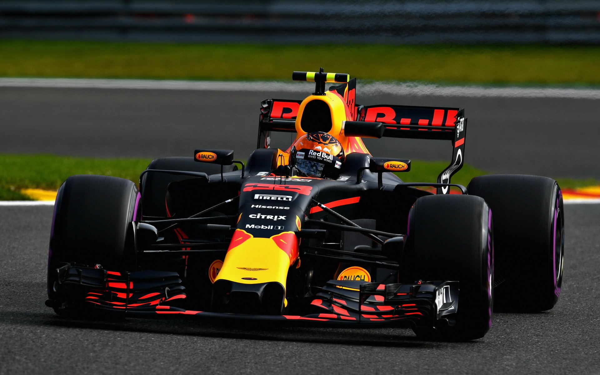 Max Verstappen při tréninku v Belgii