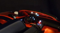 Model Bugatti Veyron doplněný o funkční osvětlení vyjde na neskutečných 15,000 dolarů