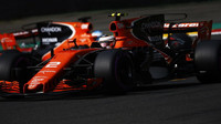 McLareny poháněné Hondou během kvalifikace v Belgii