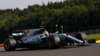 Lewis Hamilton při tréninku v Belgii