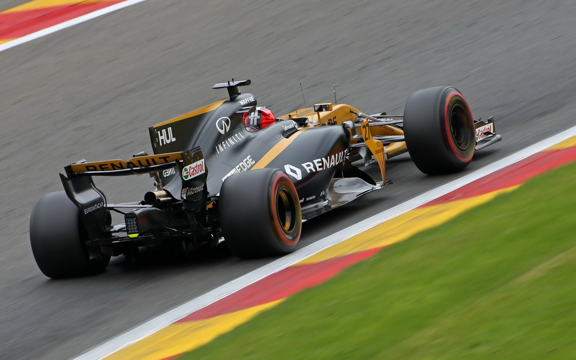 Renault s novým balíkem vylepšení v Silverstone najednou Toro Rosso o půl sekundy odskočil