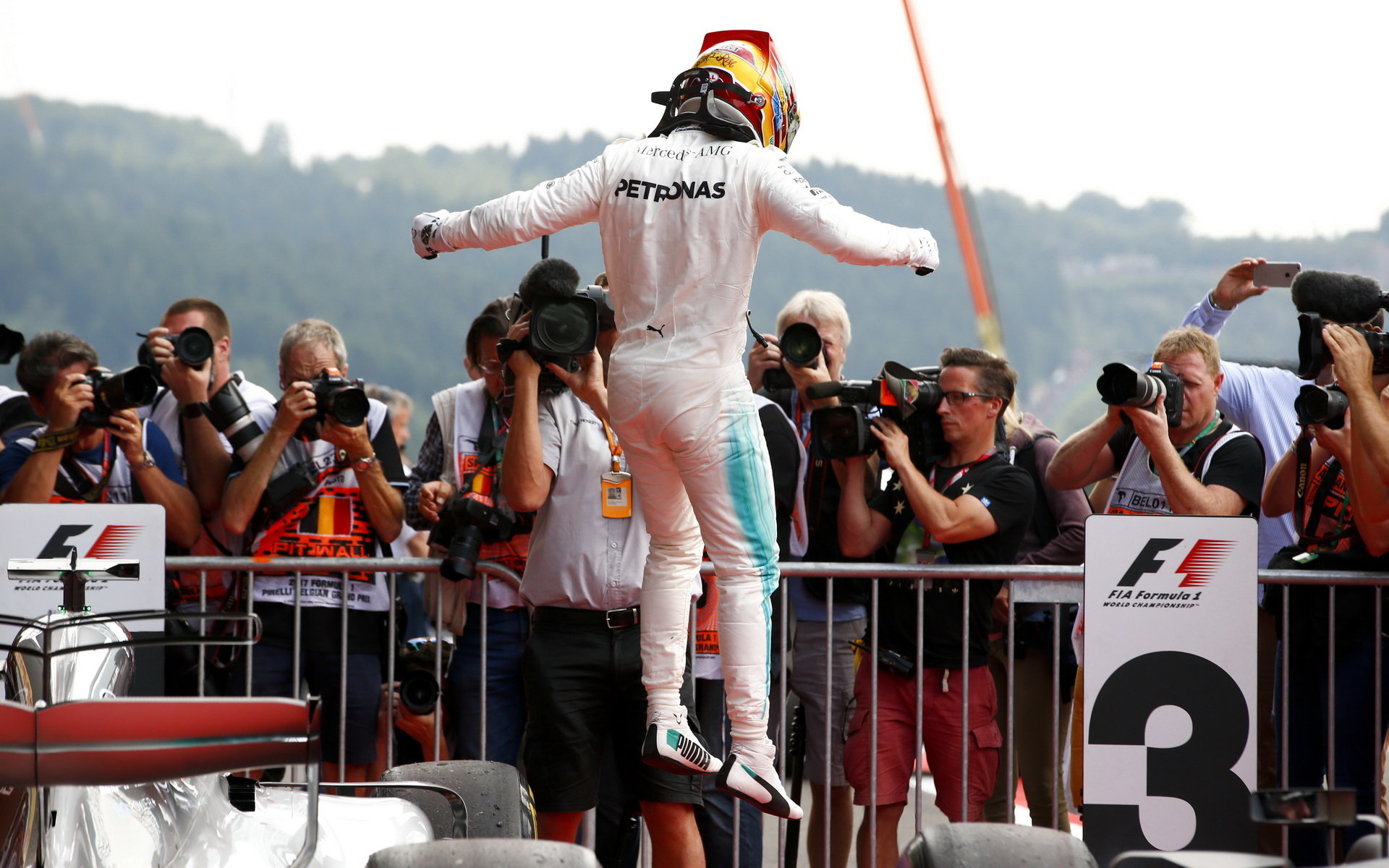 Lewis Hamilton vyhrál závod v Belgii