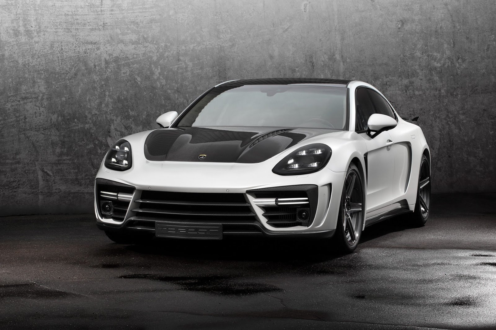 Porsche Panamera v úpravě  Stingray GTR Edition od ruského úpravce TOPCAR Design