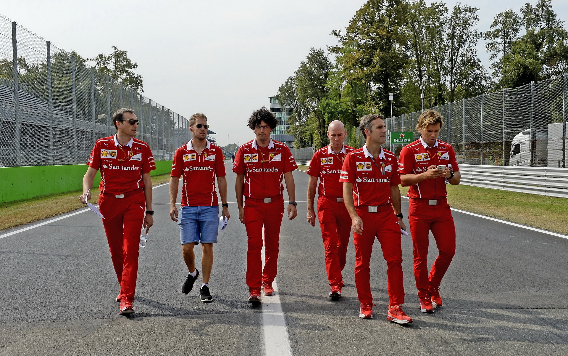 Sebastian Vettel se seznamuje s tratí na Monze v Itálii