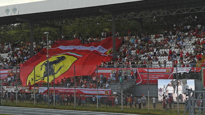 Fanoušci týmu Ferrari - Tifosi