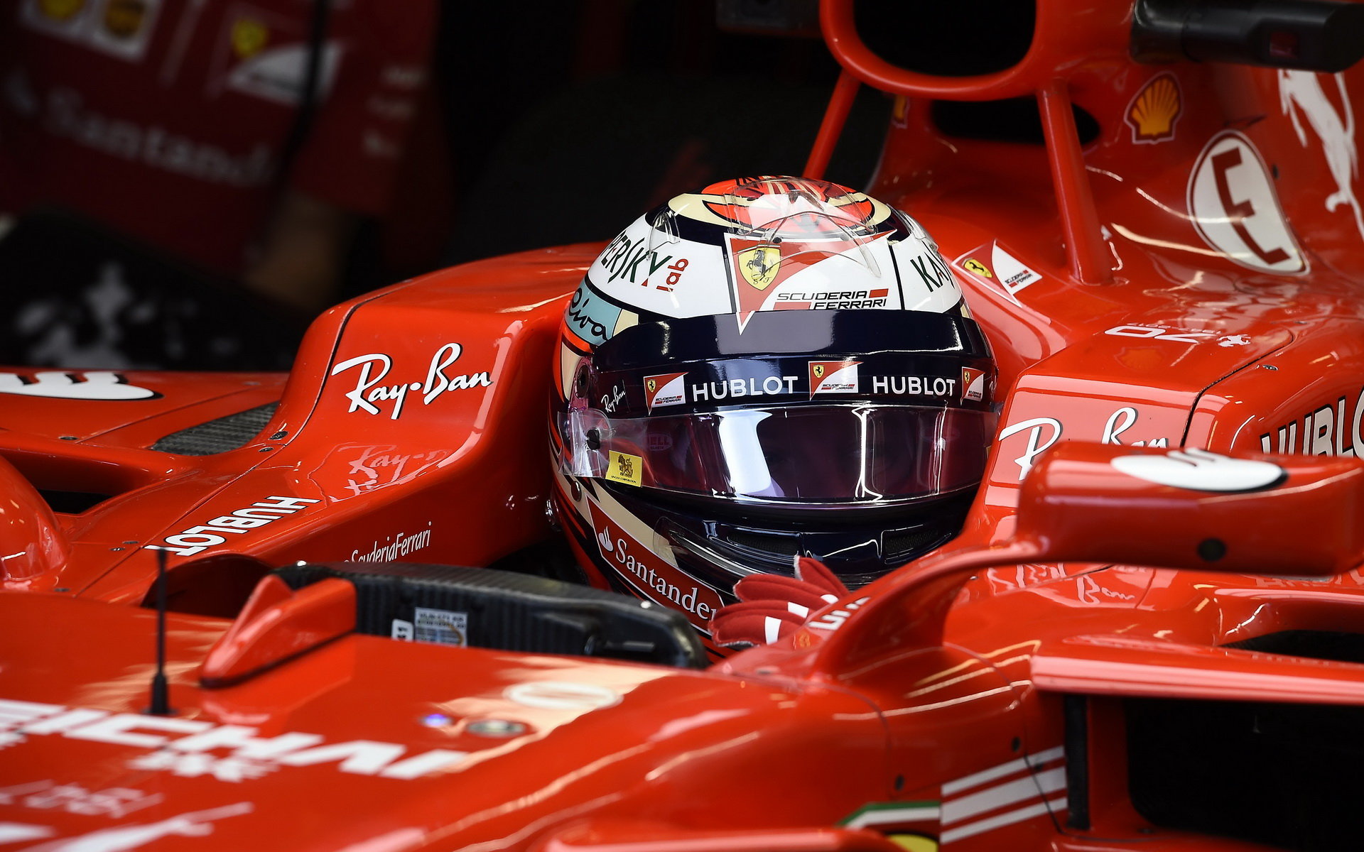 Kimi Räikkönen nebyl spokojen s vozem ani s umístěním