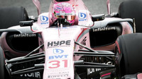 Esteban Ocon při tréninku v Itálii