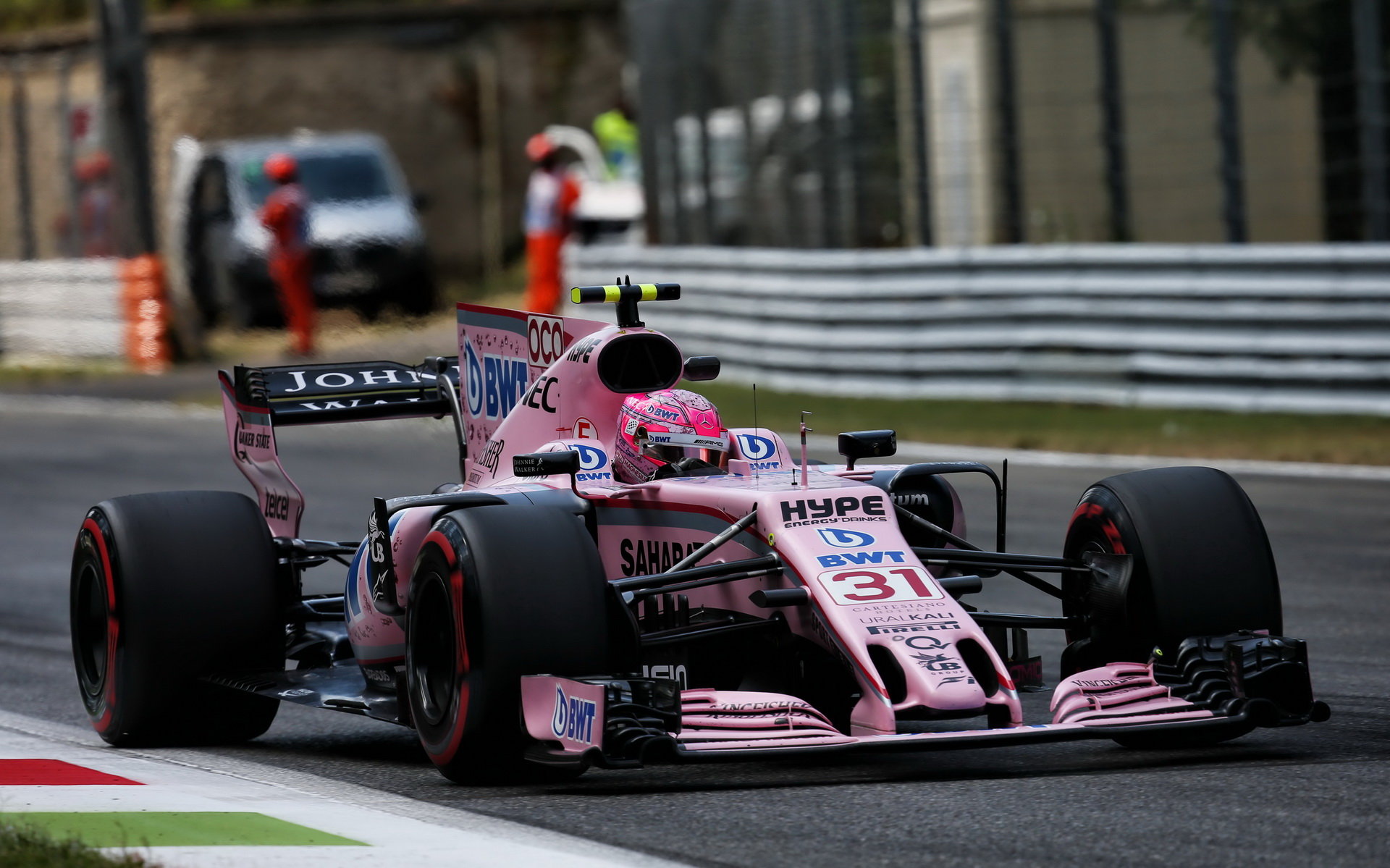 Esteban Ocon při tréninku v Itálii