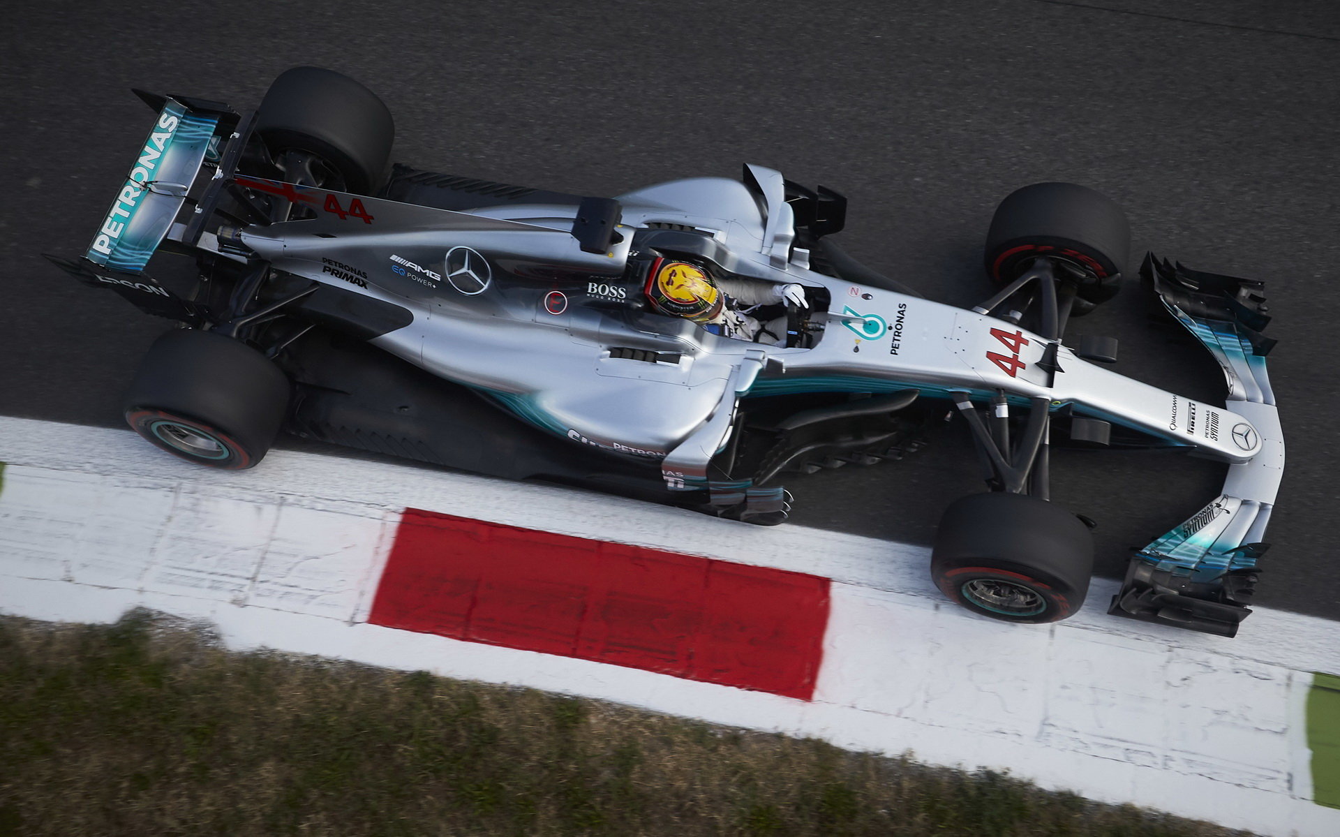 Lewis Hamilton při tréninku v Itálii