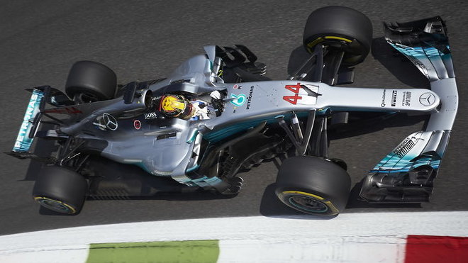 Lewis Hamilton podle očekávání získal pole-position v Japonsku (ilustrační foto)