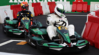 Daniel Ricciardo s motokárou v Itálii