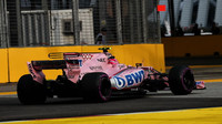 Esteban Ocon při tréninku v Singapuru