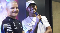 Valtteri Bottas a Lewis Hamilton v Singapuru