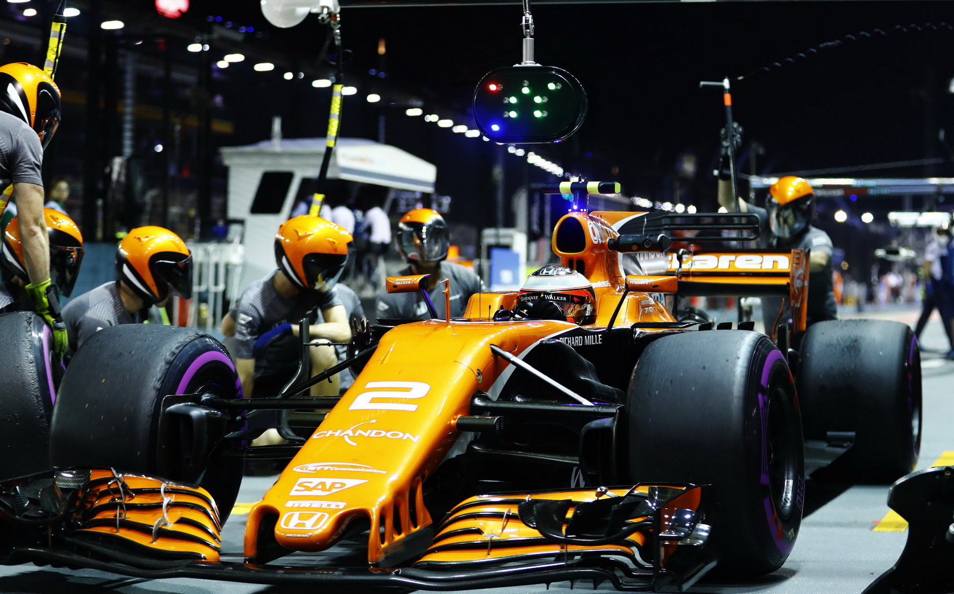 Stoffel Vandoorne při tréninku v Singapuru