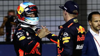 Daniel Ricciardo a Max Verstappen po kvalifikaci v Singapuru