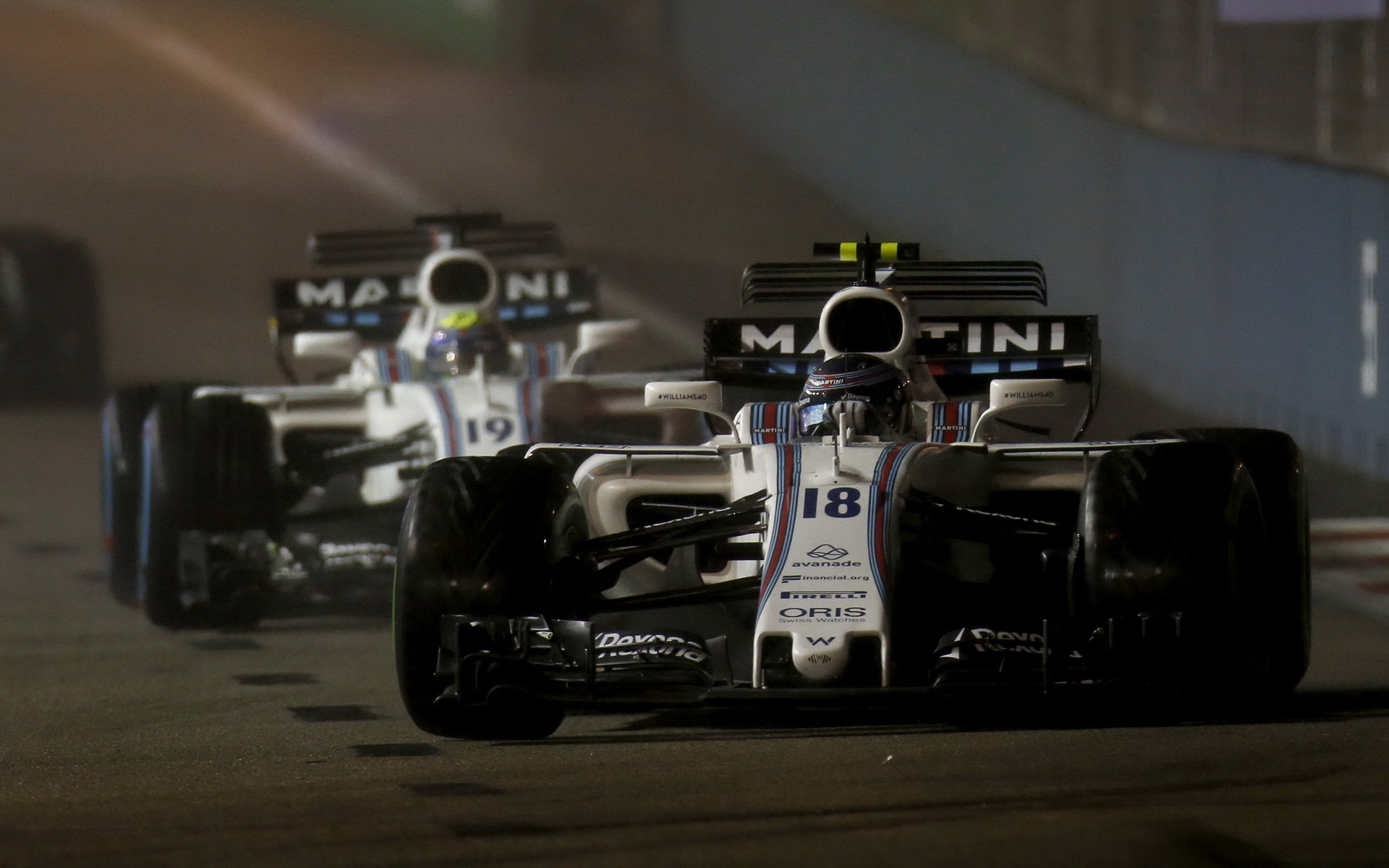 Lance Stroll a Felipe Massa v závodě v Singapuru