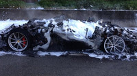 nehoda vzácného Ferrari F12 TDF (cena přes milion $, jen 799 kusů)