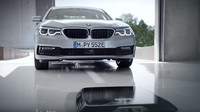 BMW 530e iPerformance poprvé nabídne bezdrátové nabíjení