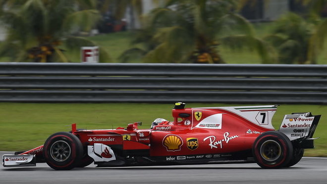 Kimi Räikkönen v tréninku v Malajsii