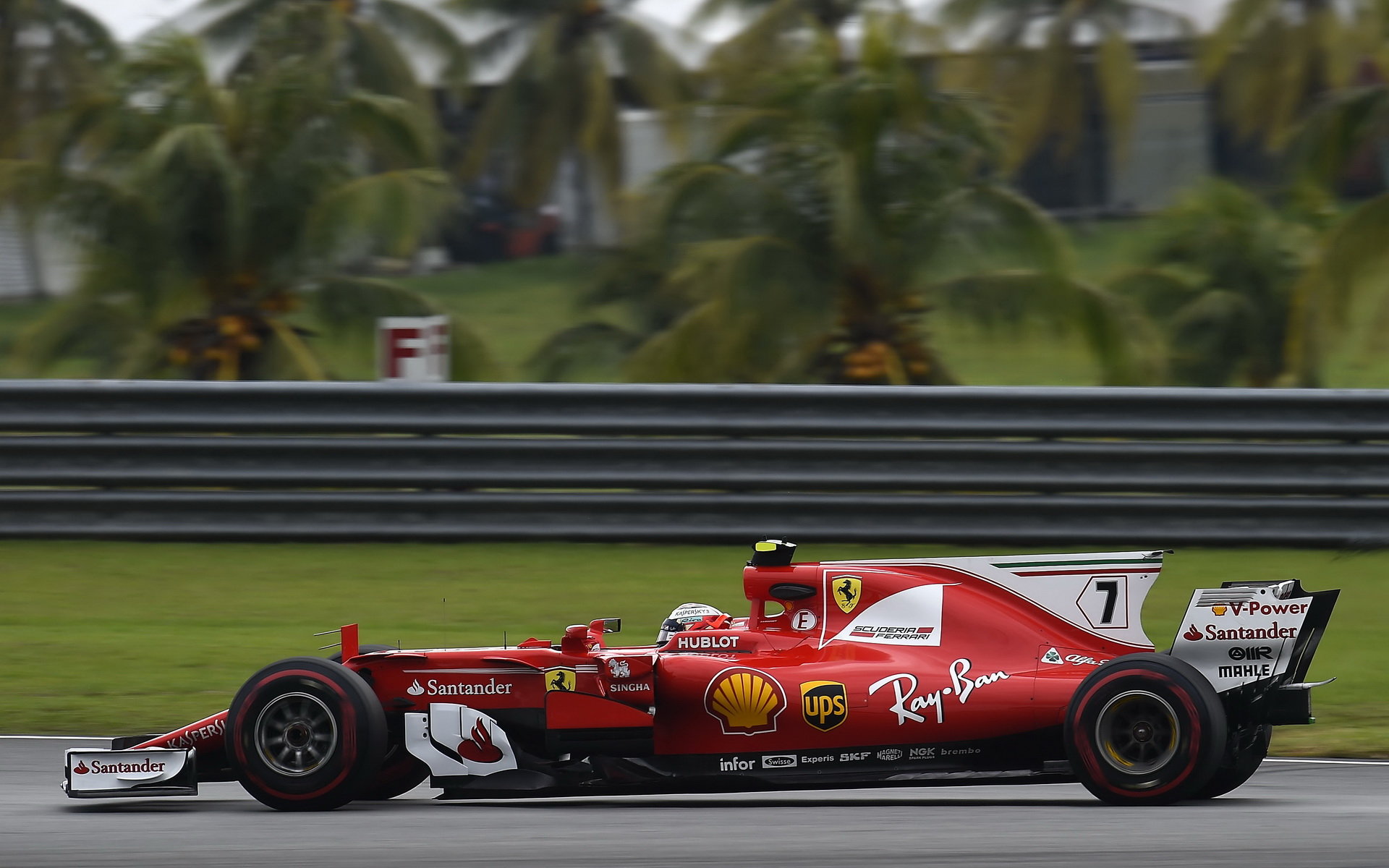 Kimi Räikkönen v tréninku v Malajsii