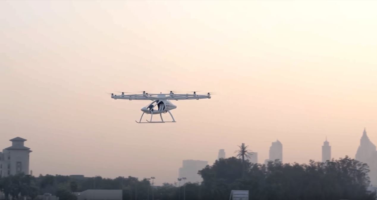 Volocopter se poprvé předvedl během veřejného testu v Dubaji