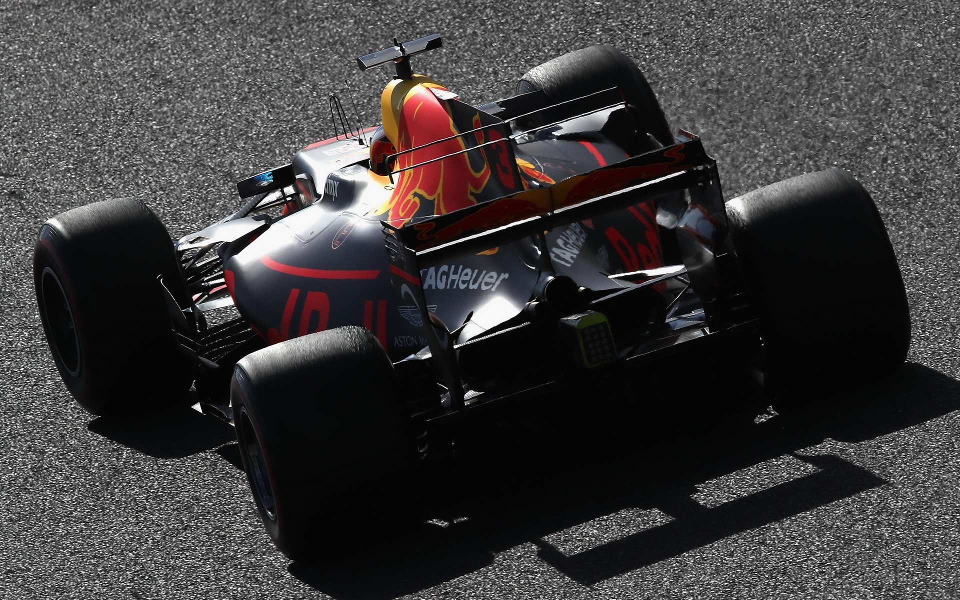 Daniel Ricciardo s Red Bullem RB13