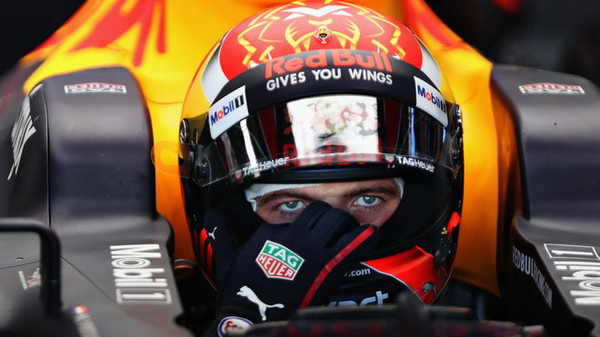 Max Verstappen ve svém Red Bullu