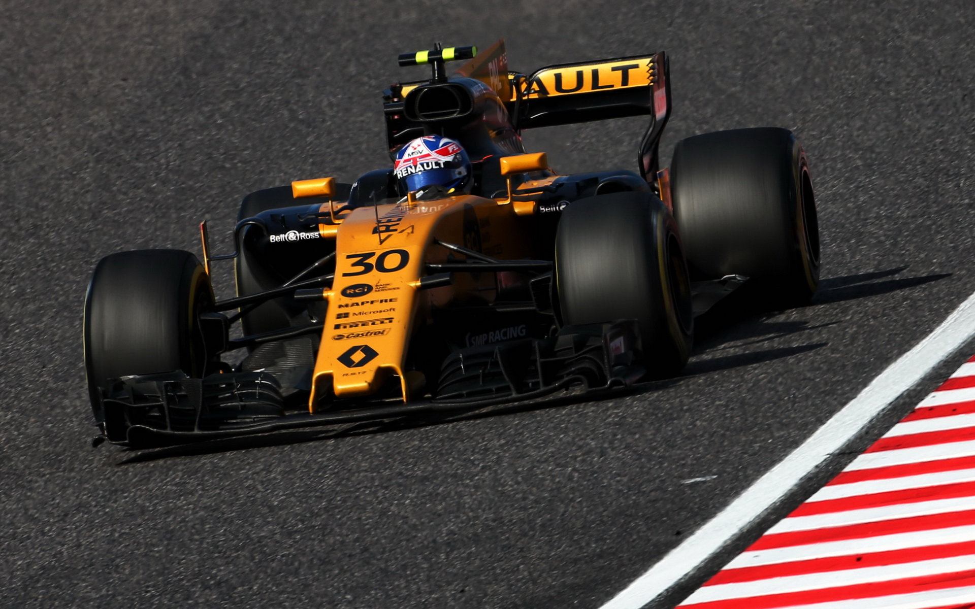 Renault nevyřešil svůj problém a už mu docházejí díly, kritizuje Marko