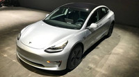 První Tesla Model 3 na trhu ojetých vozidel