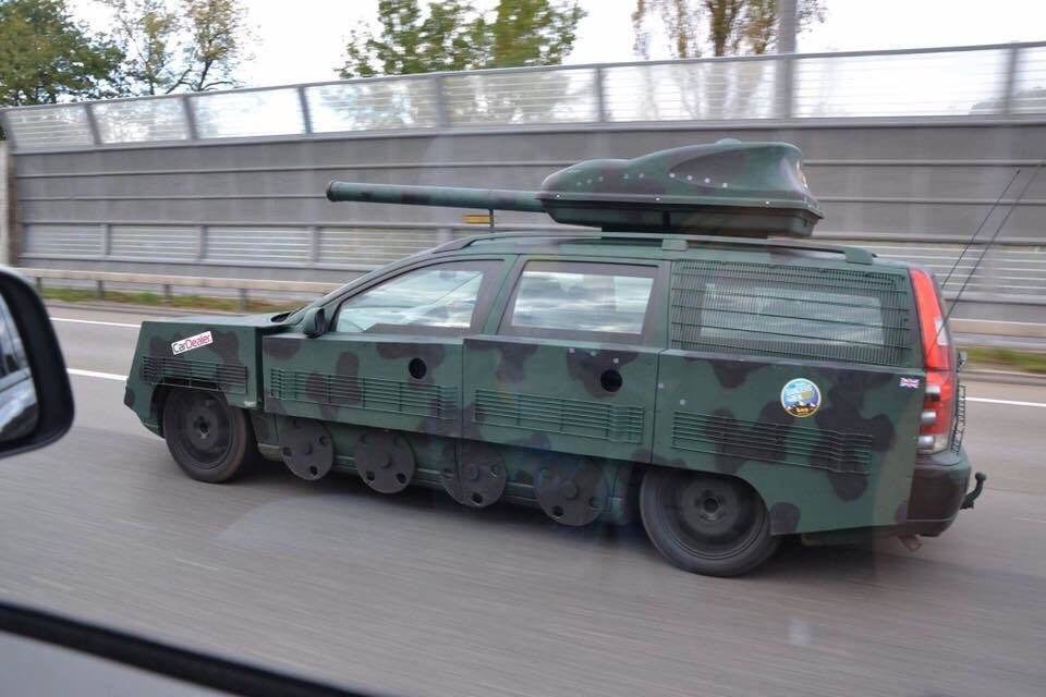 Tohle Volvo V70 je (ne)falšovaný tank