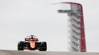 Fernando Alonso s McLarenem v Austinu