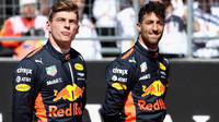 Max Verstappen a Daniel Ricciardo před závodem v Austinu