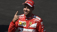 Sebastian Vettel po vítězné kvalifikaci v Mexiku