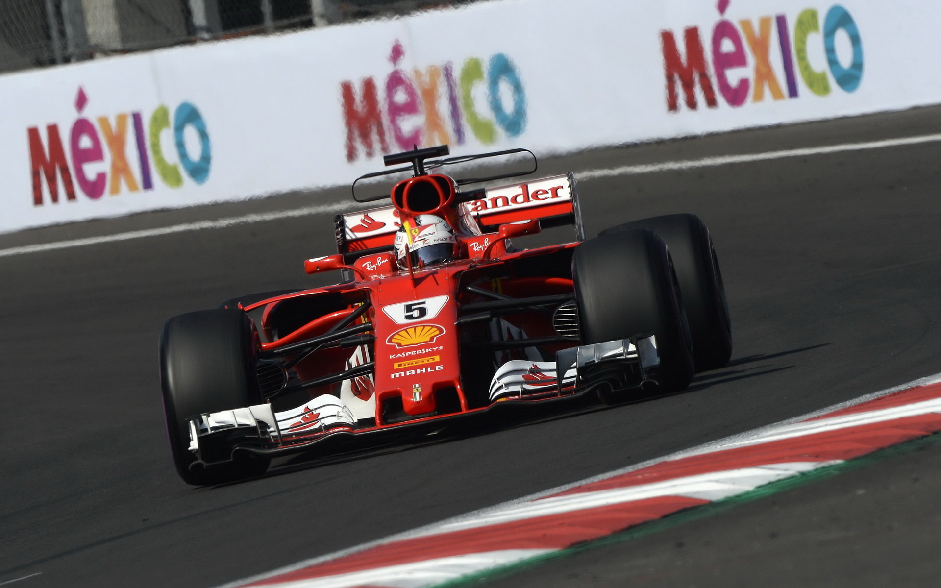 Sebastian Vettel v Mexiku s nejvyšší rychlostí