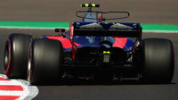 Toro Rosso řeší s motory Renaultu jeden problém za druhým